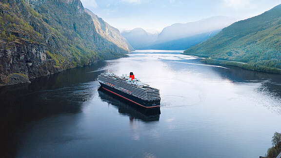 CUNARD_QUEEN_VICTORIA_5-NEW.jpg